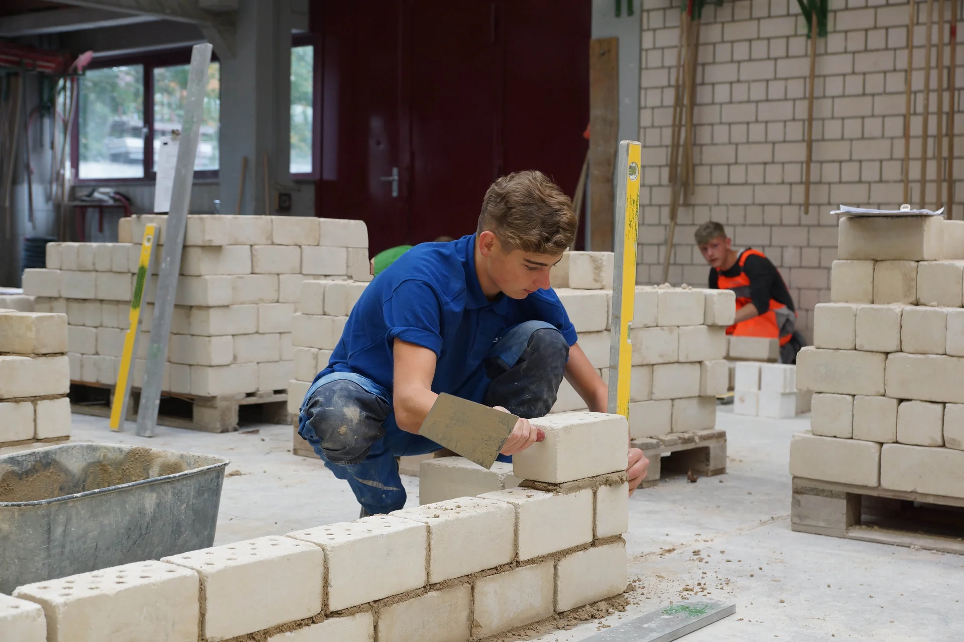 Bauwirtschaft meldet deutlichen Anstieg der Lehrlingszahlen Bauwirtschaft meldet deutlichen Anstieg der Lehrlingszahlen